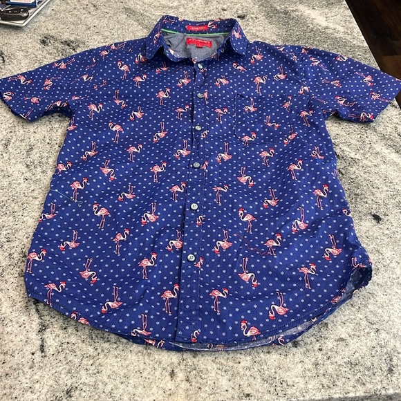 Men’s button down Tee - Christmas flamingos ! - Picture 2 of 4